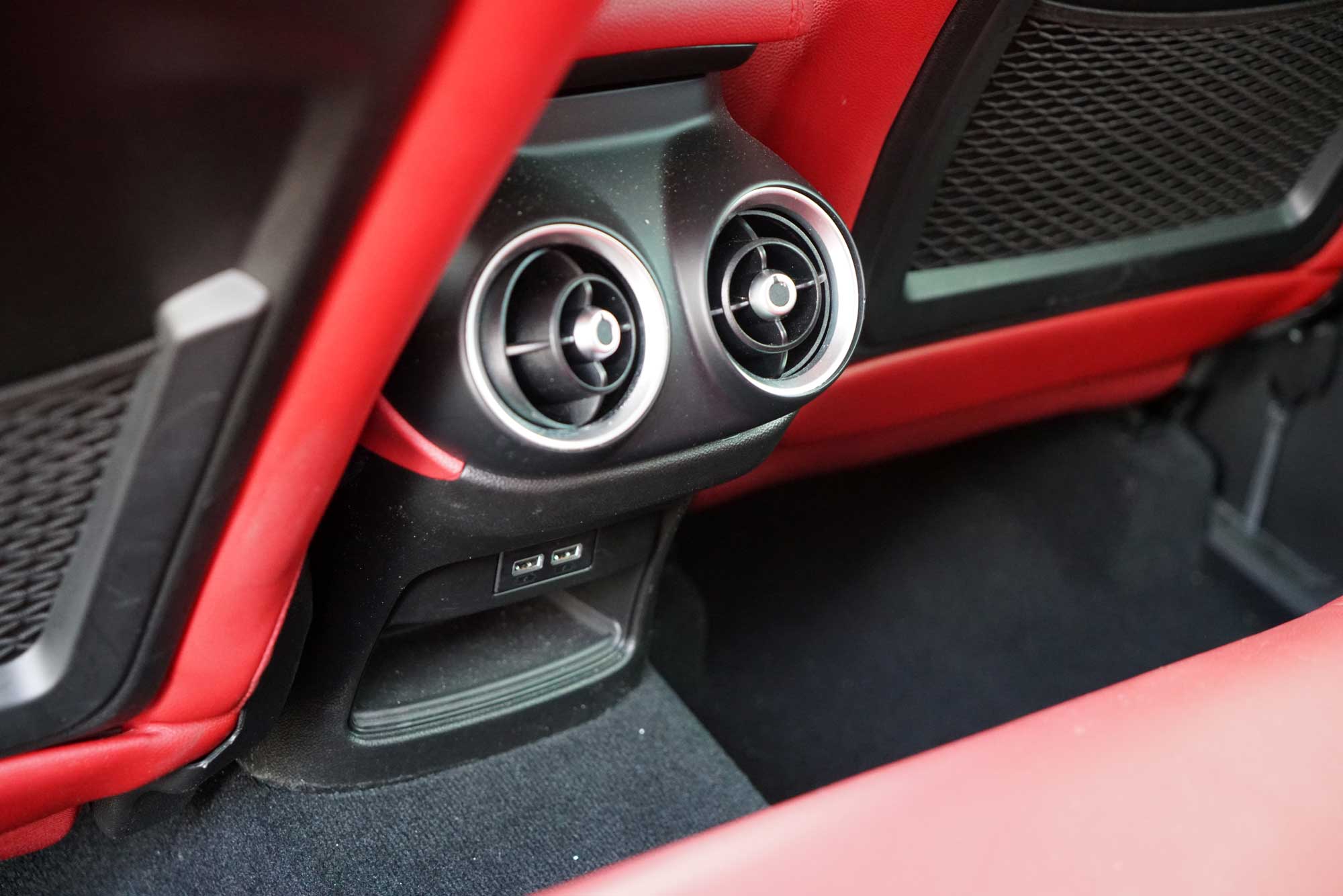 2019 Alfa Romeo Stelvio Sport SUV 4D