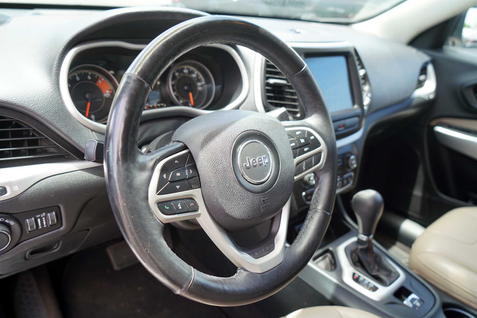 2017 Jeep Cherokee Limited Sport Utility 4D