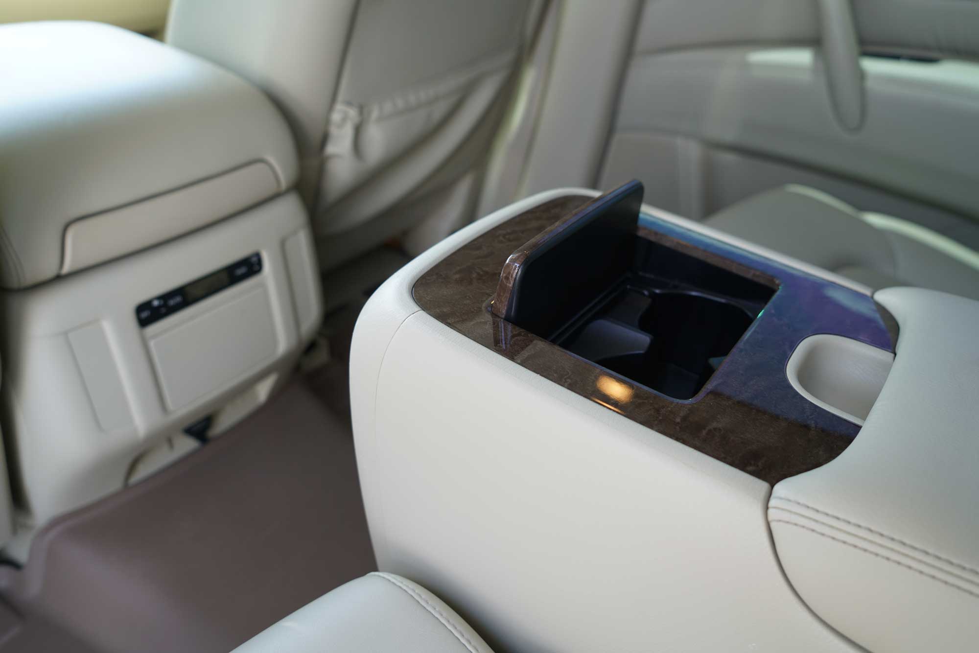 2016 INFINITI QX80 Sport Utility 4D