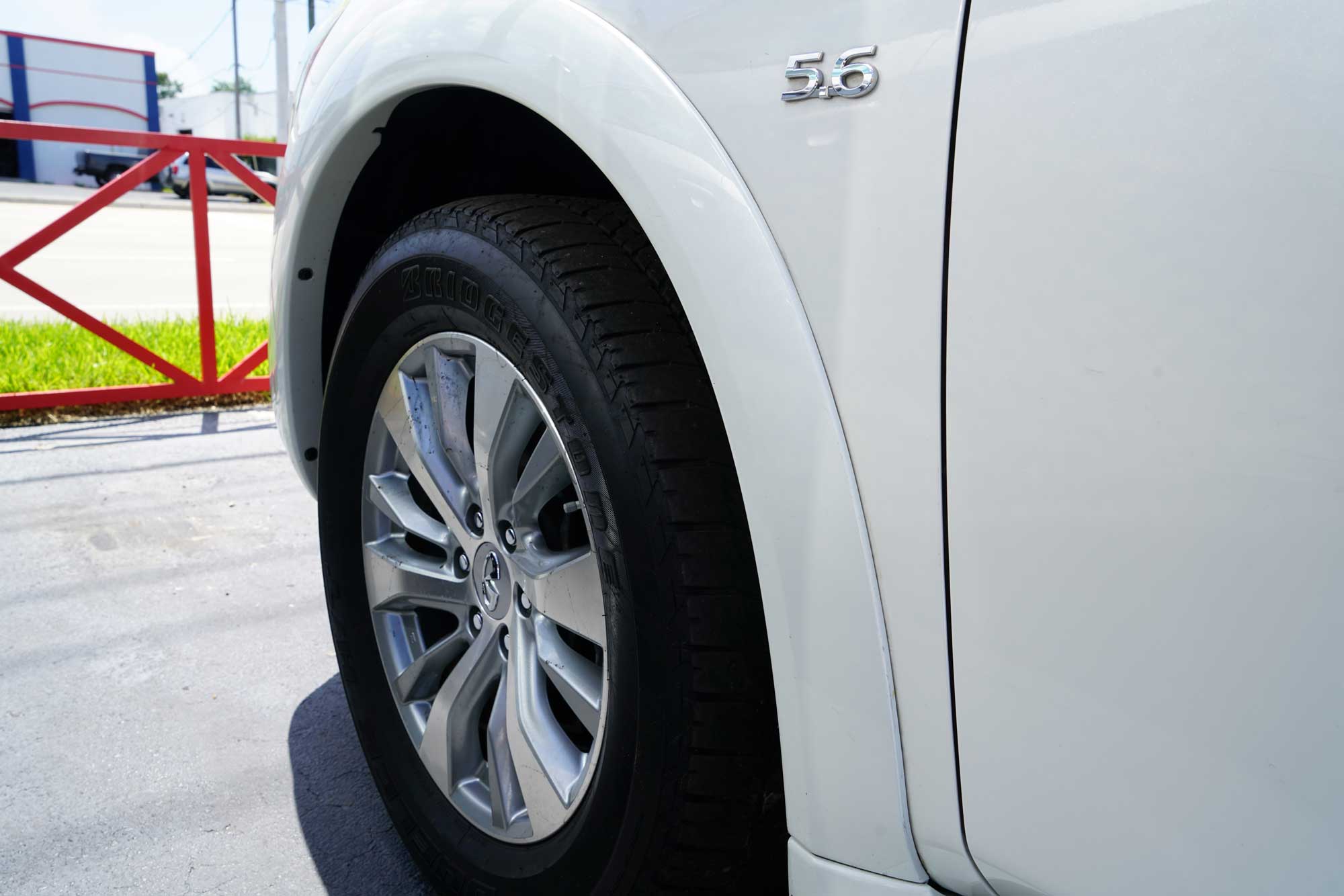 2016 INFINITI QX80 Sport Utility 4D