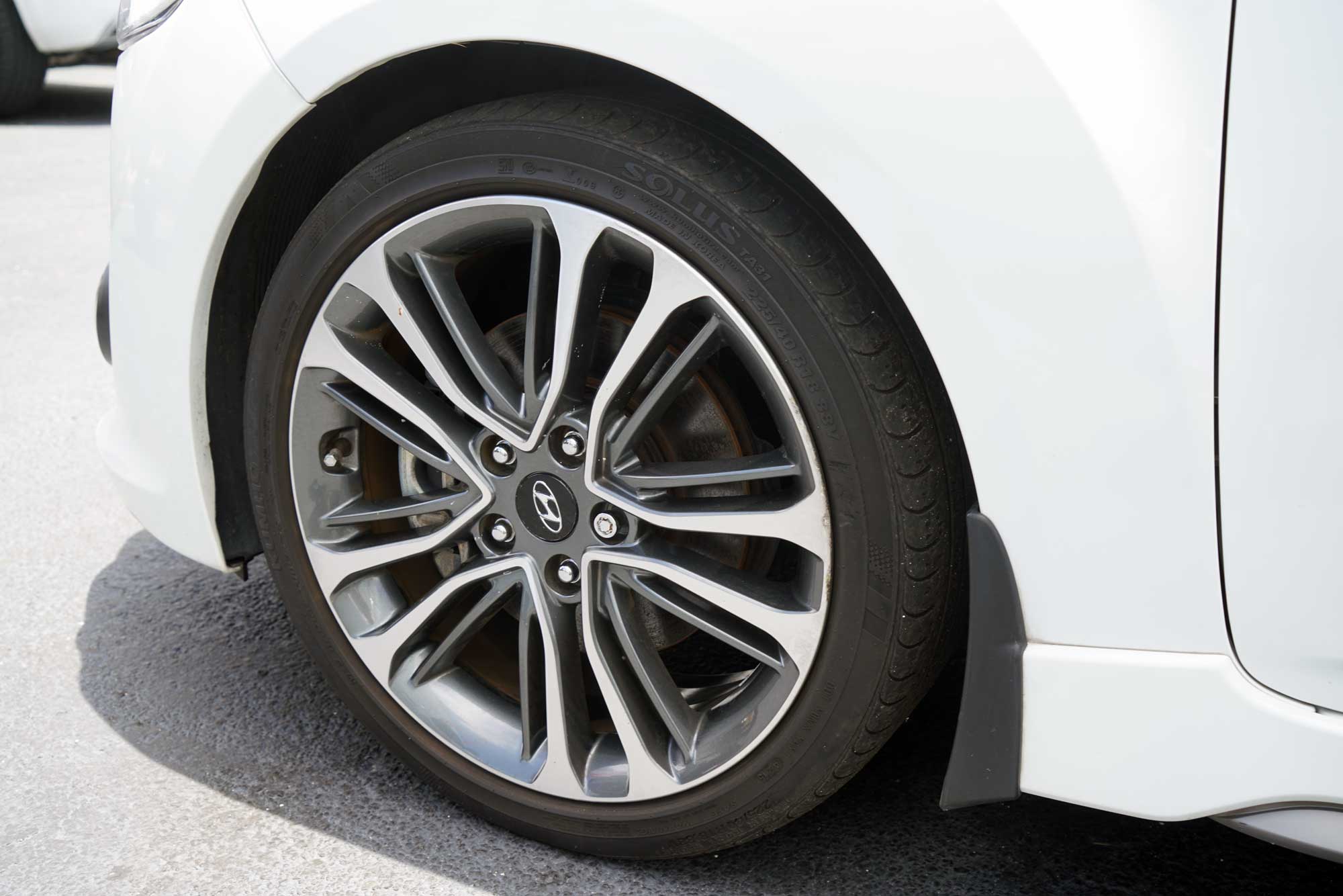 2016 Hyundai Veloster Turbo Coupe 3D