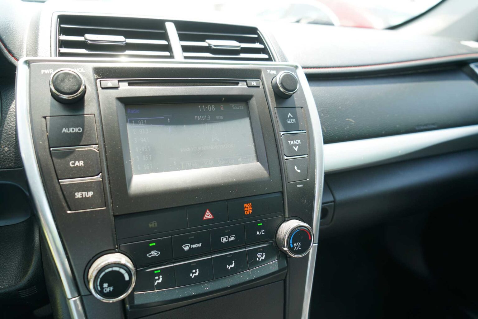 2015 Toyota Camry SE Sedan 4D
