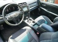 2015 Toyota Camry SE Sedan 4D