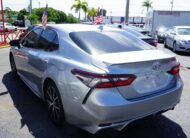 2022 Toyota Camry SE Sedan 4D