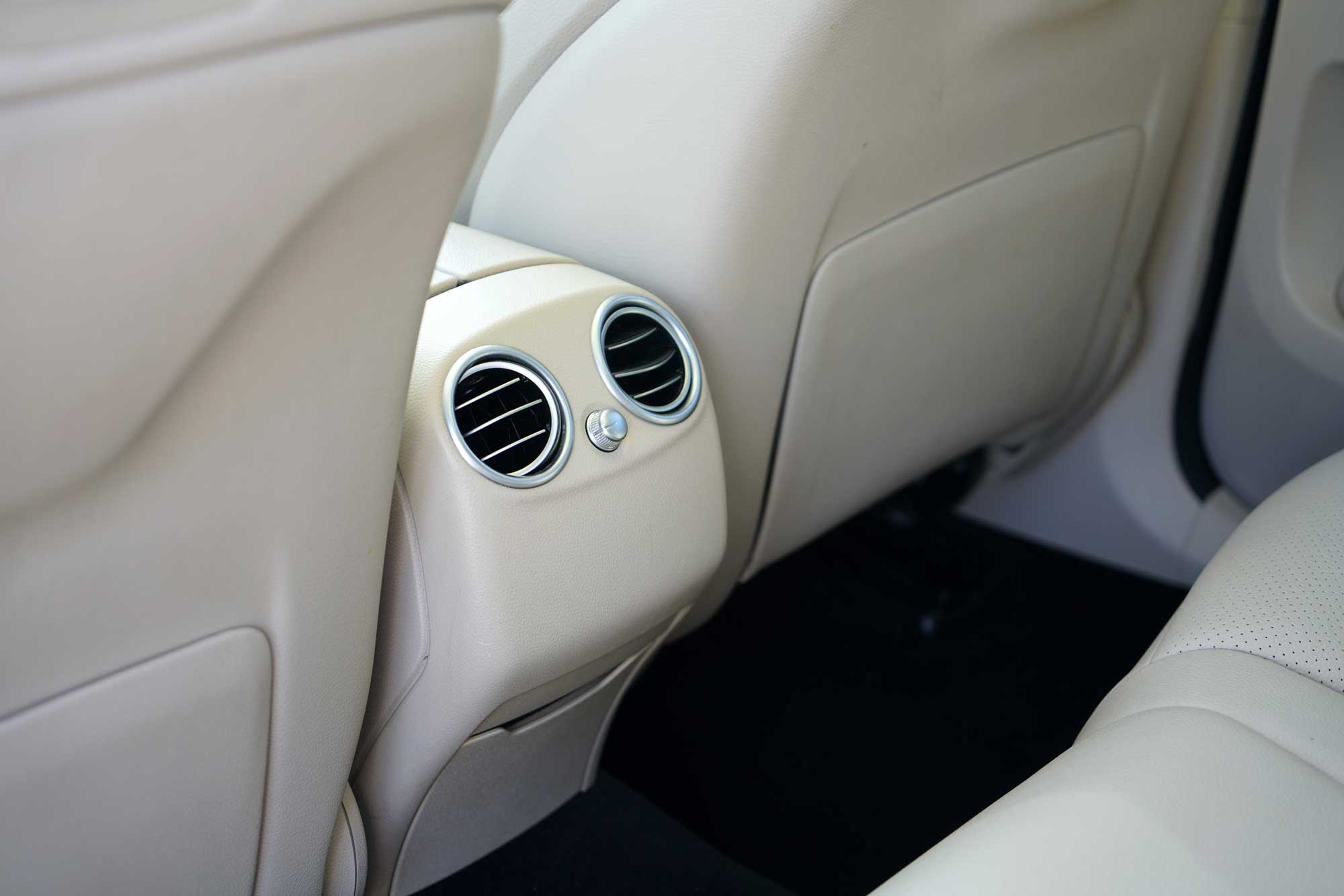 2018 Mercedes-Benz GLC 300 Sport Utility 4D