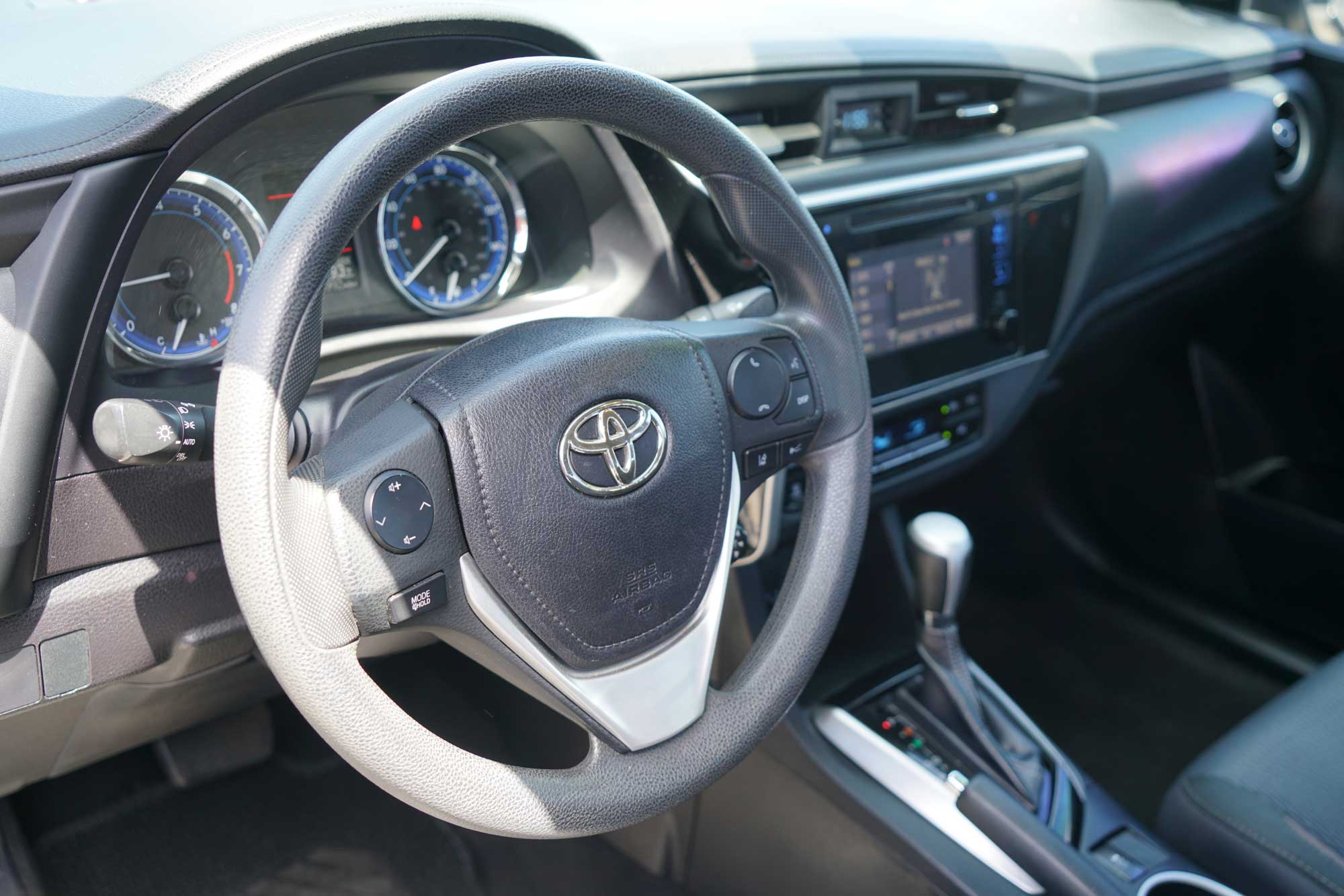 2018 Toyota Corolla LE Sedan 4D