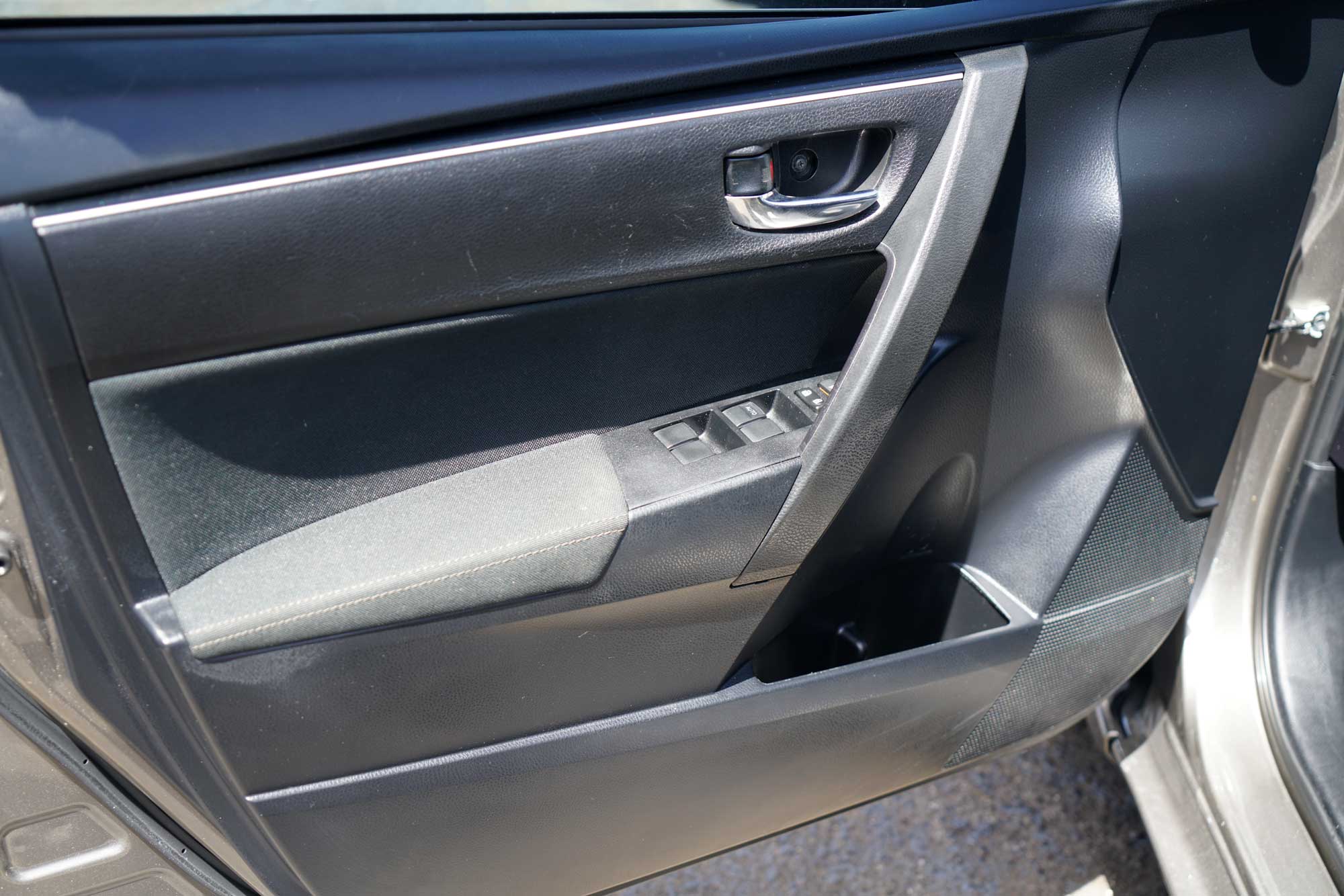 2018 Toyota Corolla LE Sedan 4D