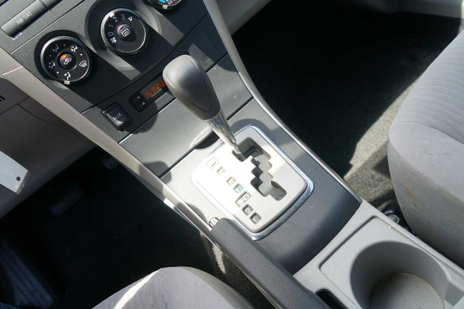 2010 Toyota Corolla LE Sedan 4D