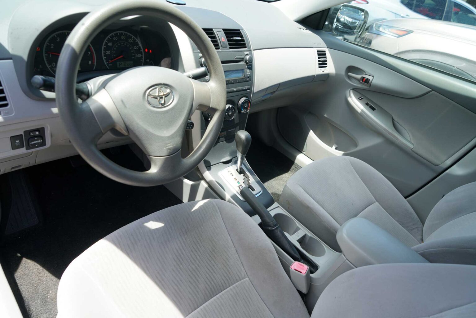 2010 Toyota Corolla LE Sedan 4D