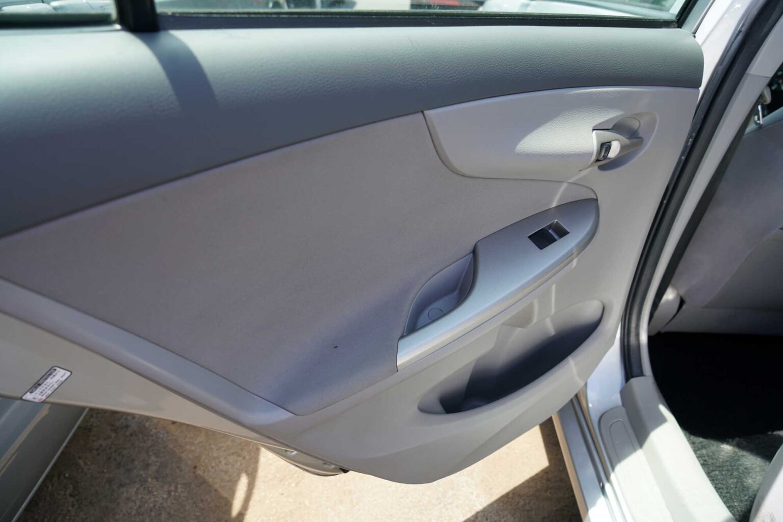 2010 Toyota Corolla LE Sedan 4D