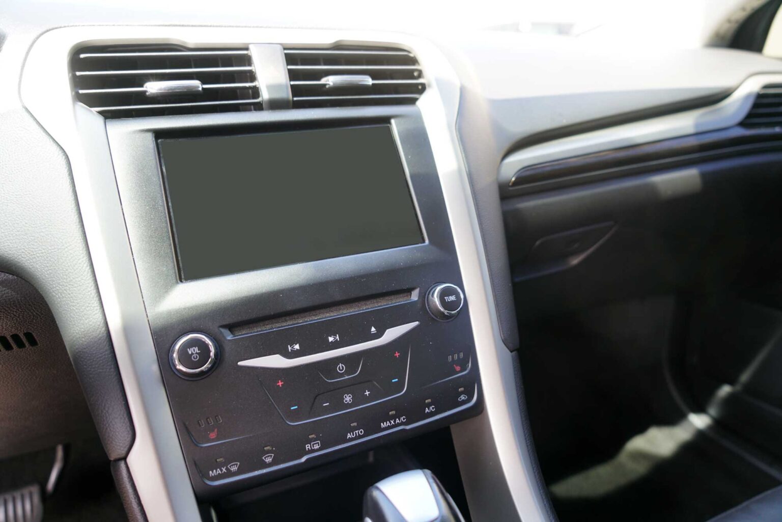 2015 Ford Fusion SE Sedan 4D