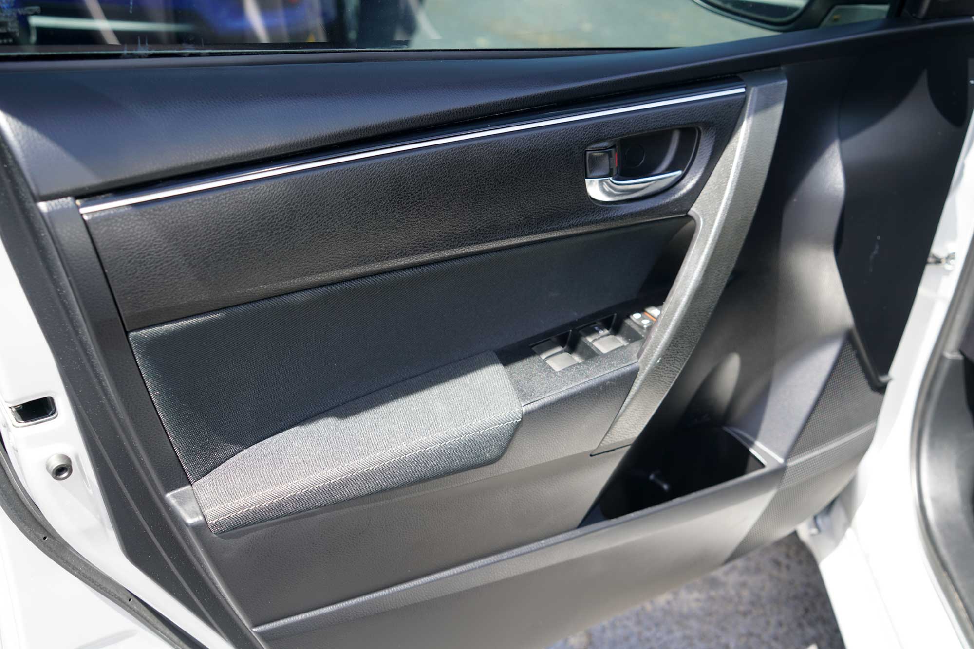 2018 Toyota Corolla LE Sedan 4D