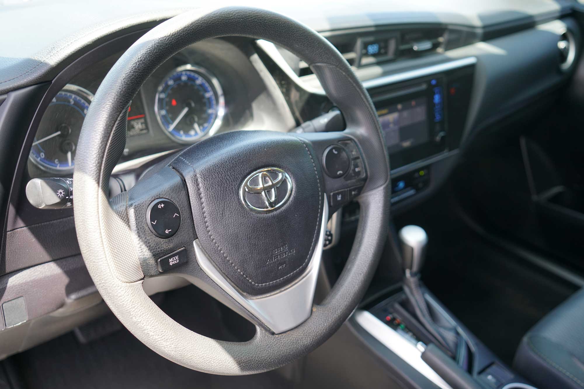2018 Toyota Corolla LE Sedan 4D