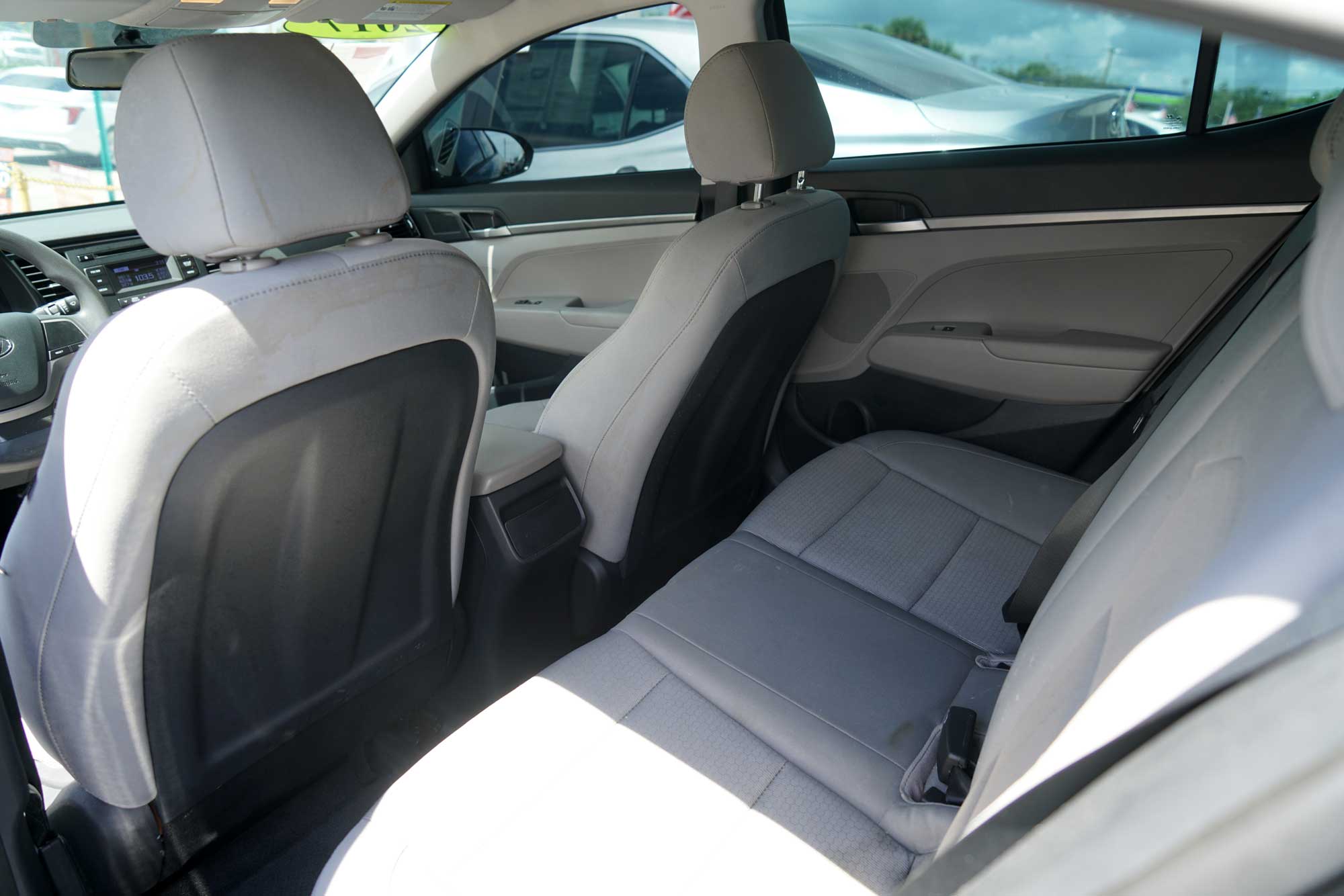 2017 Hyundai Elantra SE Sedan 4D