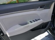 2017 Hyundai Elantra SE Sedan 4D