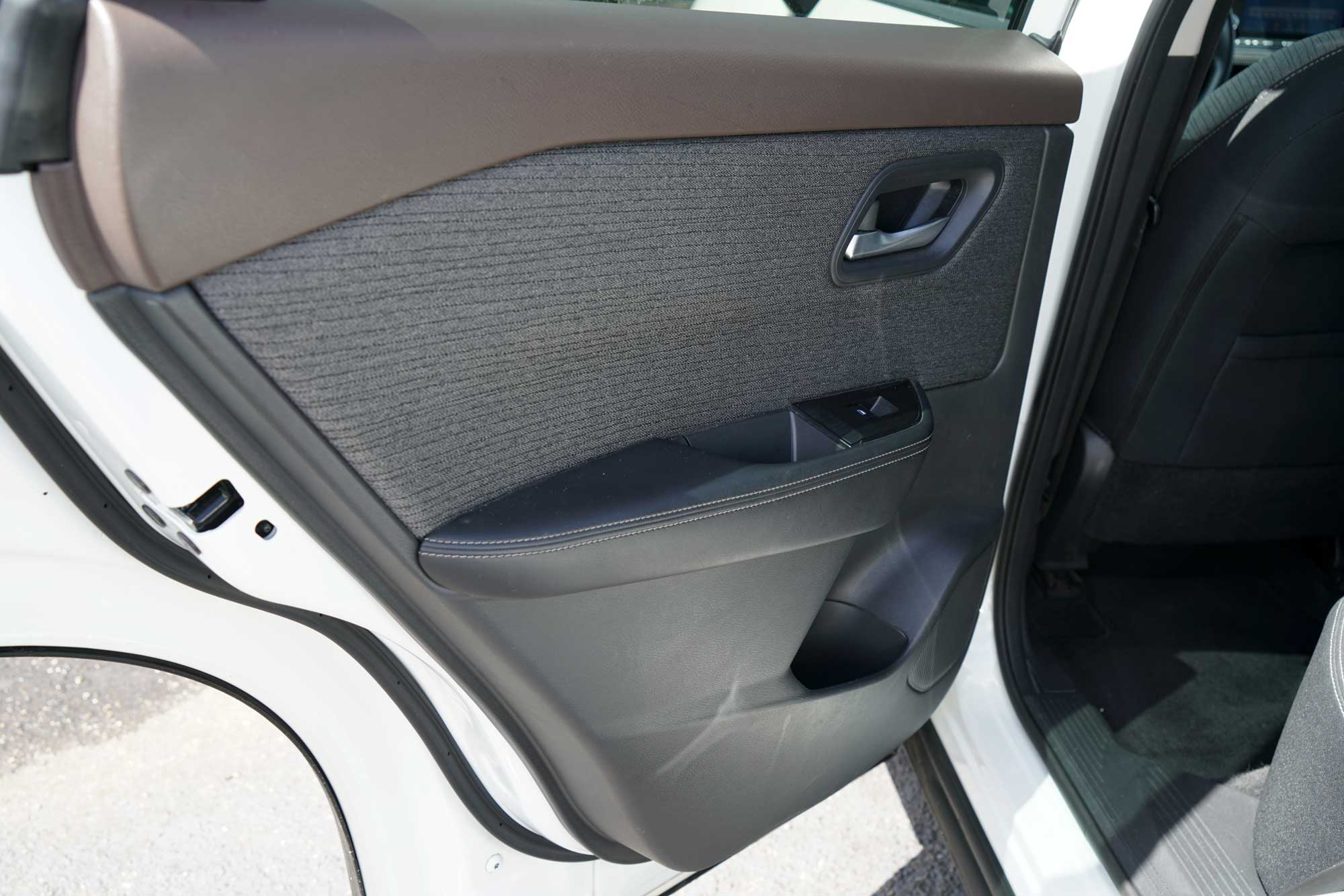 2021 Nissan Rogue SV Sport Utility 4D