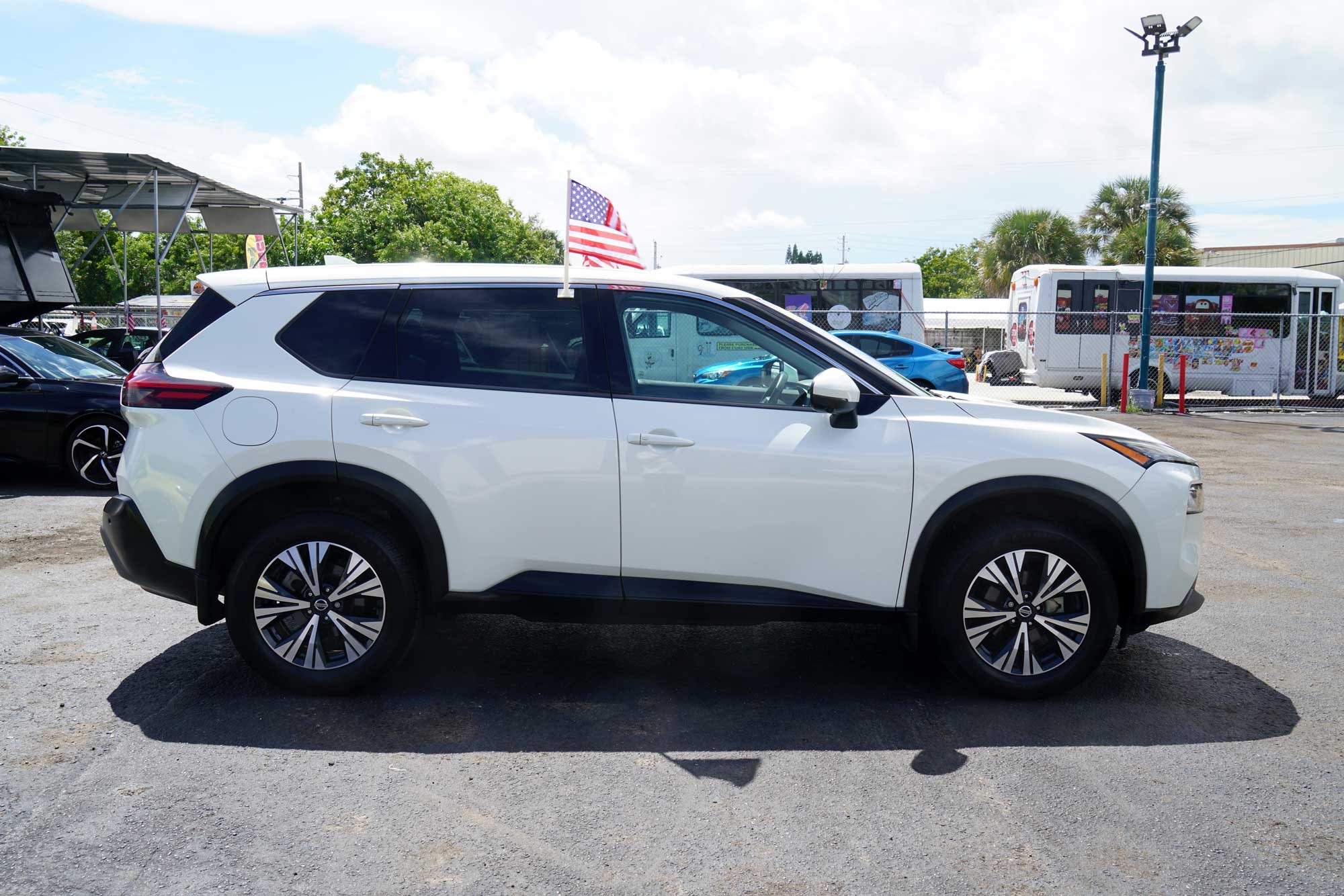 2021 Nissan Rogue SV Sport Utility 4D