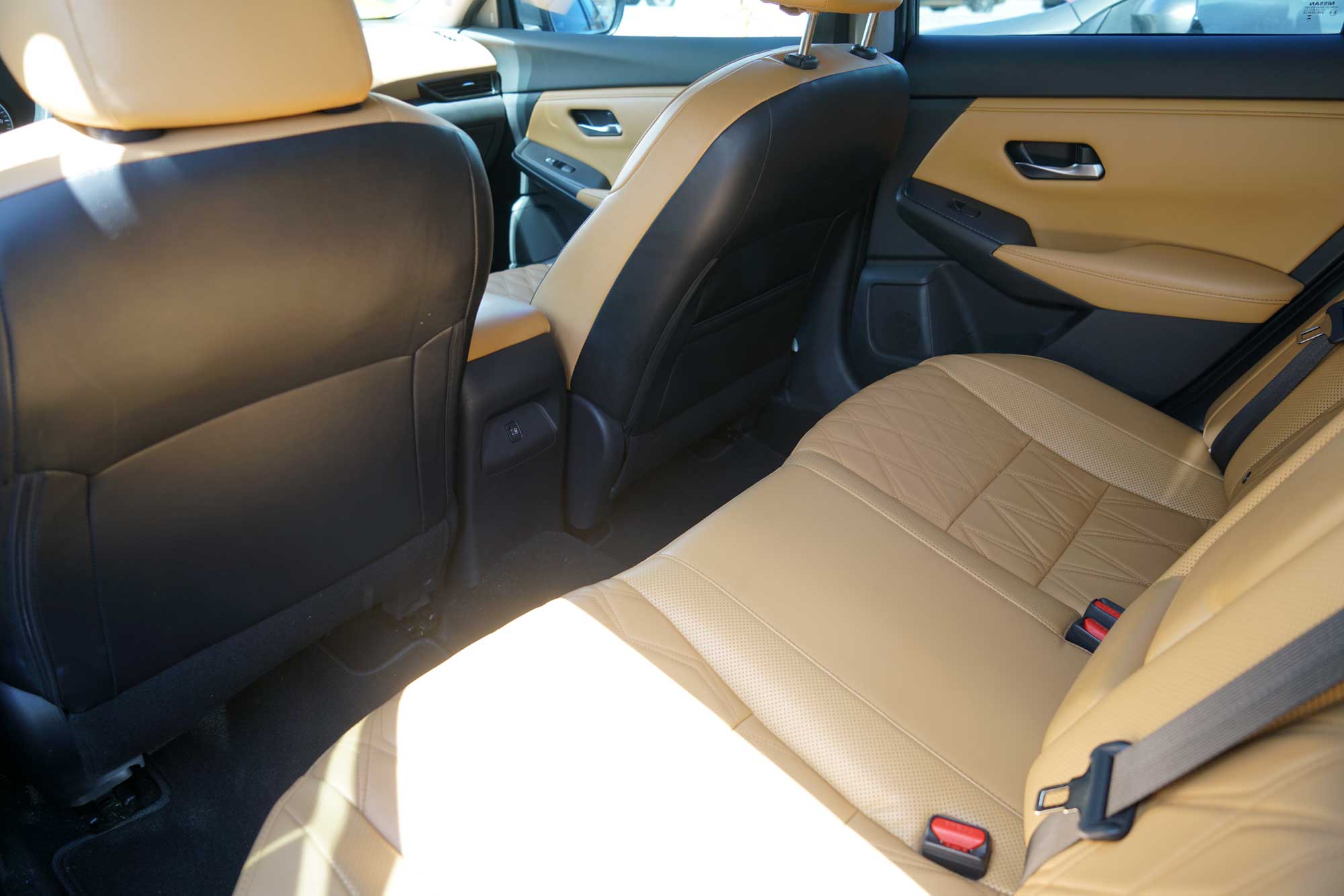 2022 Nissan Sentra SV Sedan 4D