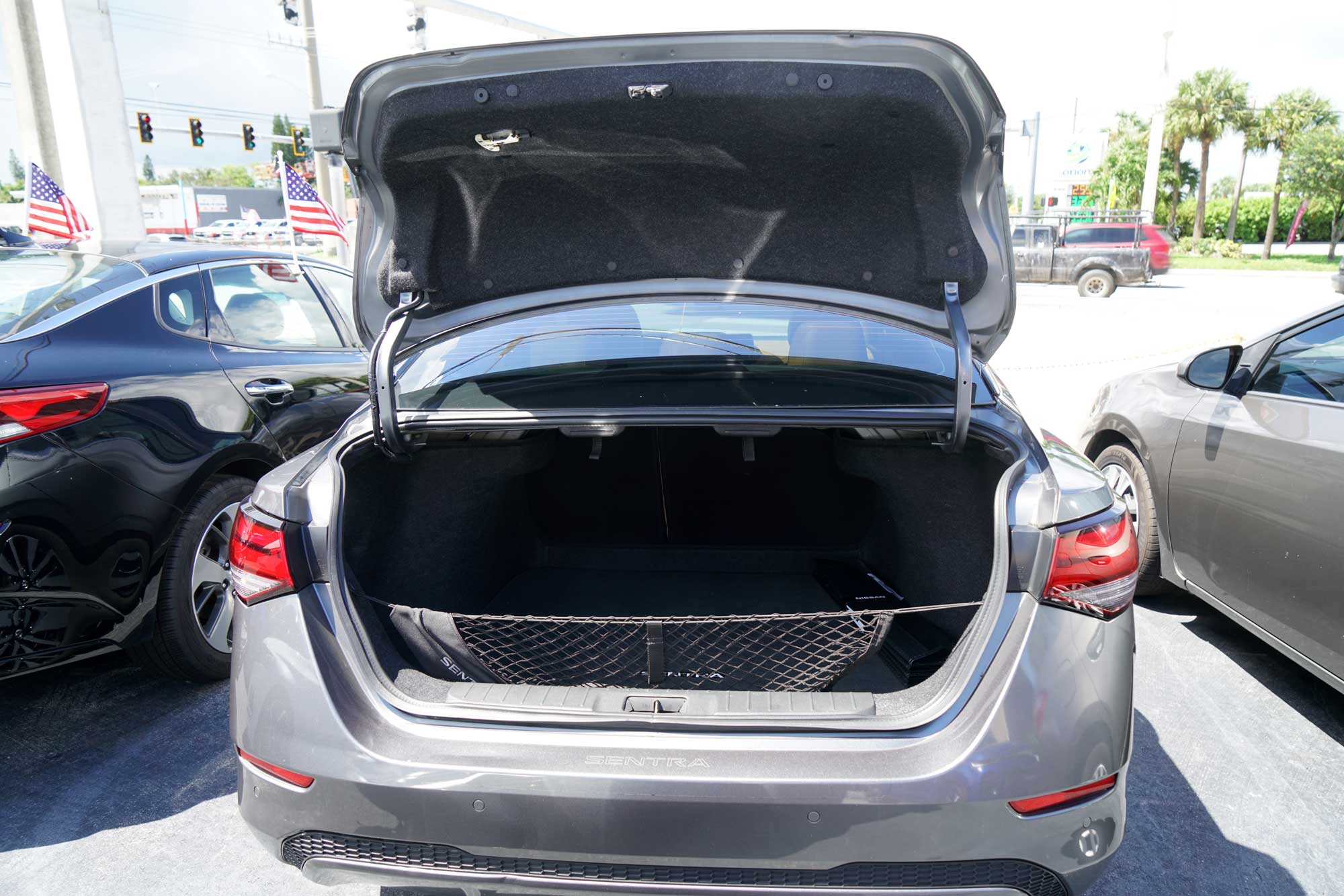 2022 Nissan Sentra SV Sedan 4D