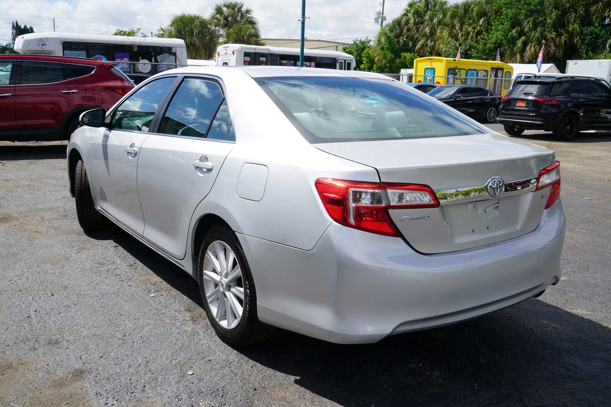 2012 Toyota Camry XLE Sedan 4D