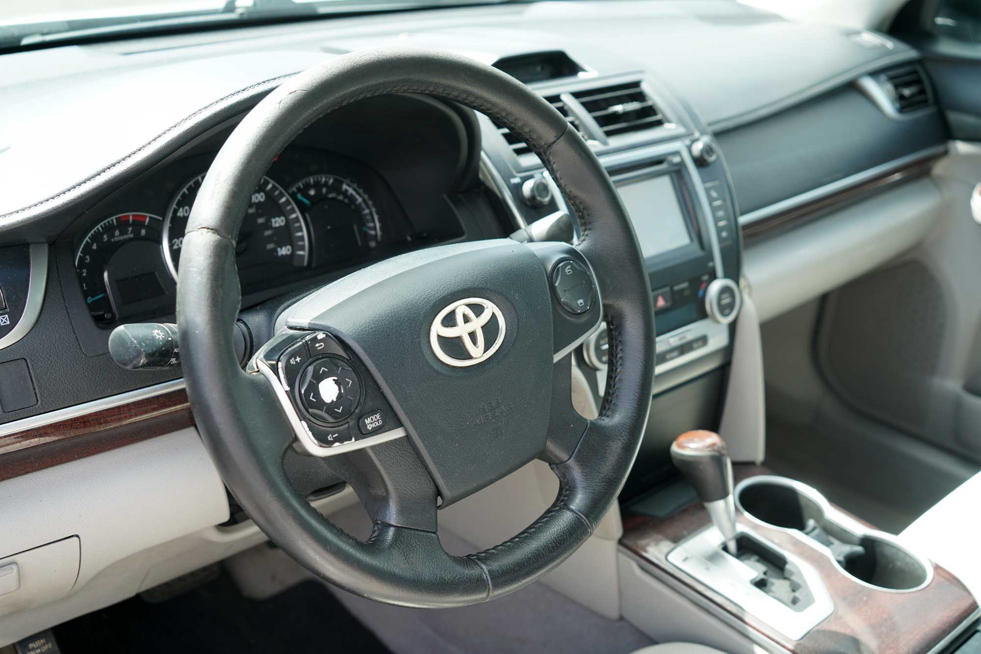 2012 Toyota Camry XLE Sedan 4D
