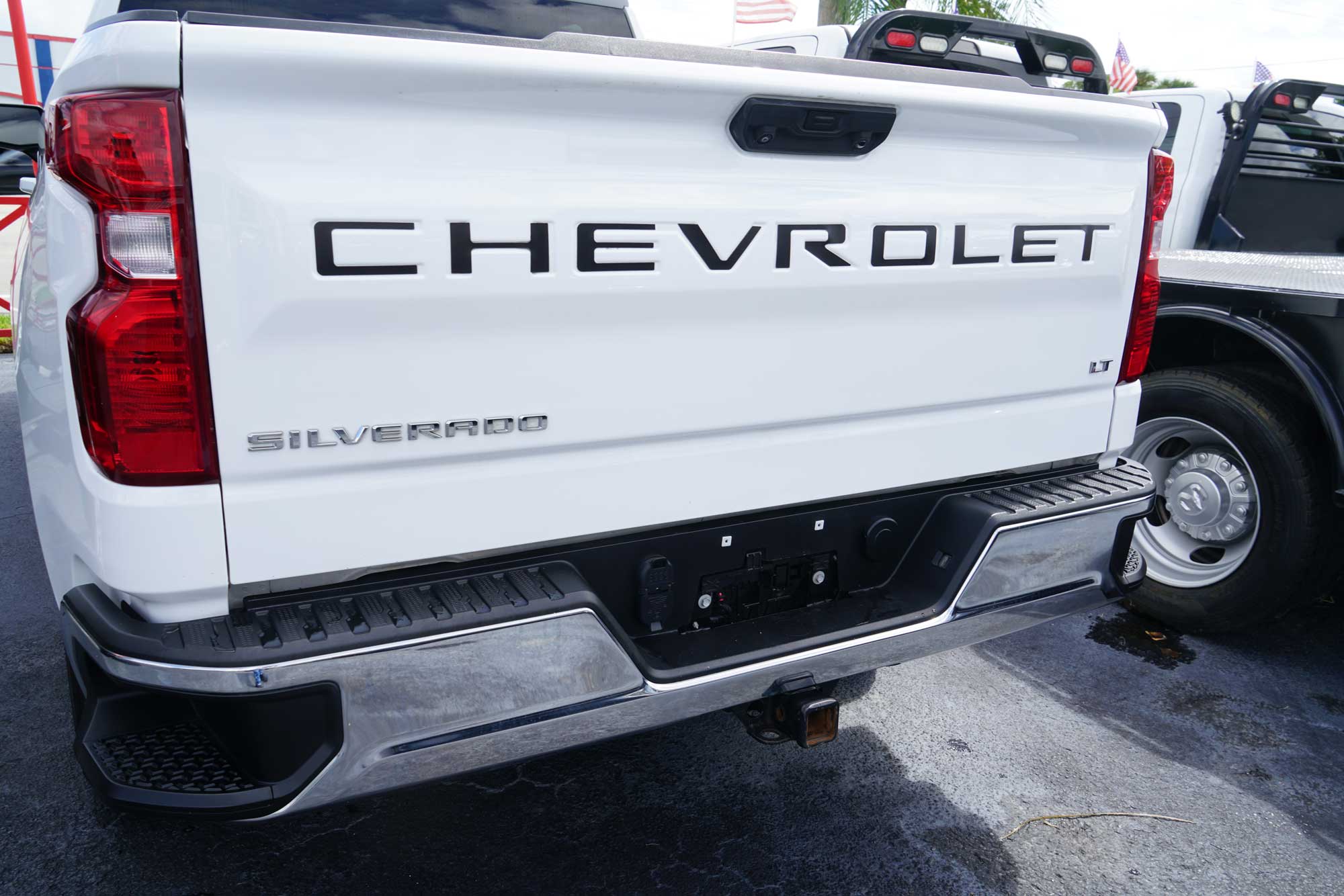2022 Chevrolet Silverado 1500 Crew Cab LT Pickup 4D 5 3/4 ft