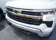 2022 Chevrolet Silverado 1500 Crew Cab LT Pickup 4D 5 3/4 ft