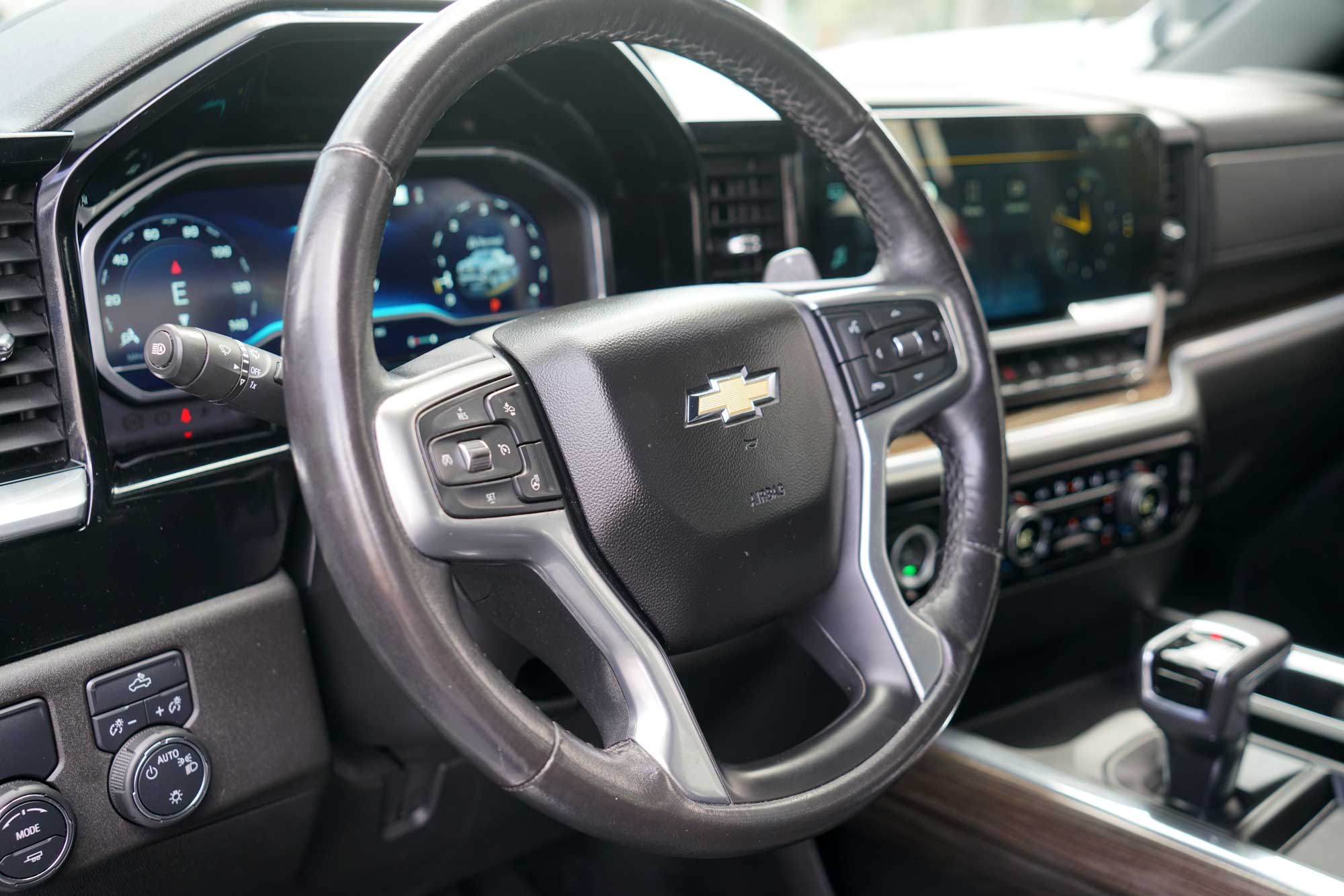 2022 Chevrolet Silverado 1500 Crew Cab LT Pickup 4D 5 3/4 ft