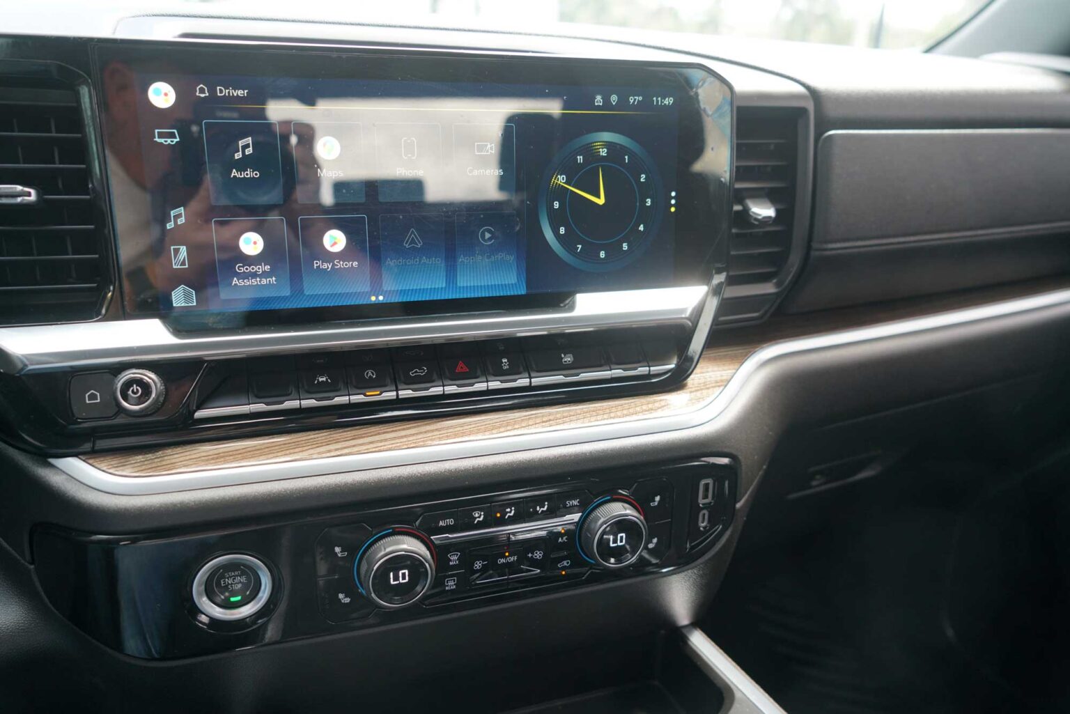 2022 Chevrolet Silverado 1500 Crew Cab LT Pickup 4D 5 3/4 ft