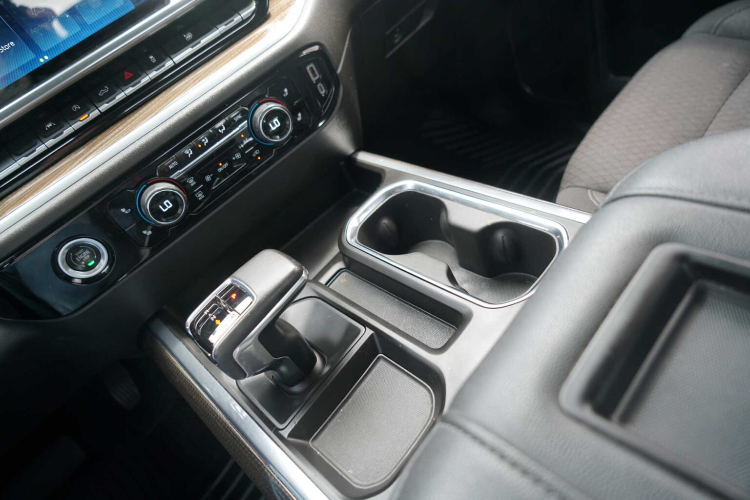 2022 Chevrolet Silverado 1500 Crew Cab LT Pickup 4D 5 3/4 ft