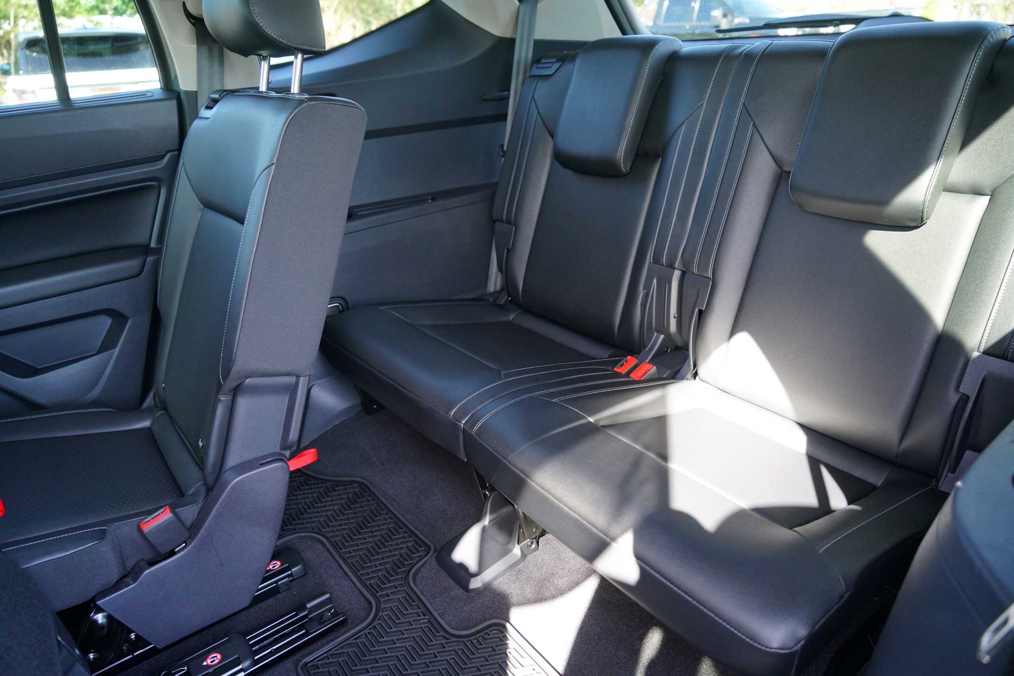 2019 Volkswagen Atlas SE w/Tech Pkg Sport Utility 4D