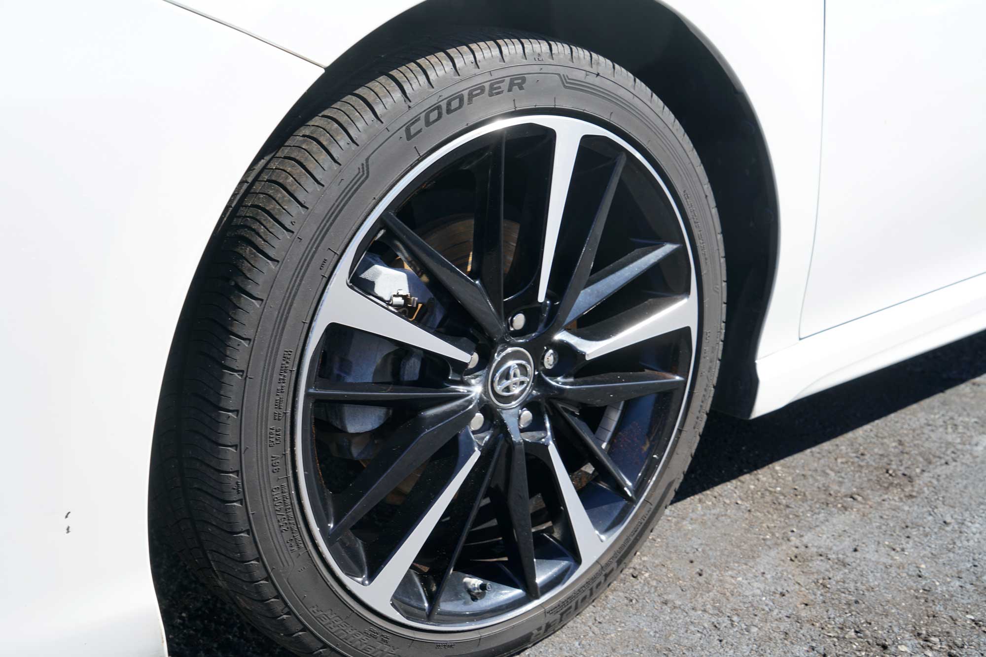 2019 Toyota Camry XSE Sedan 4D