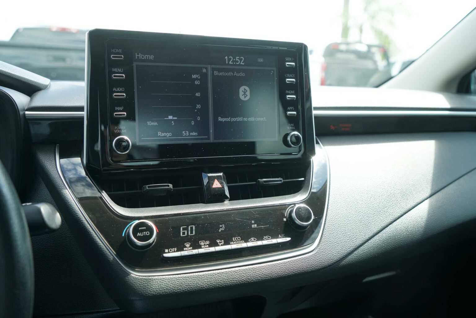 2020 Toyota Corolla LE Sedan 4D
