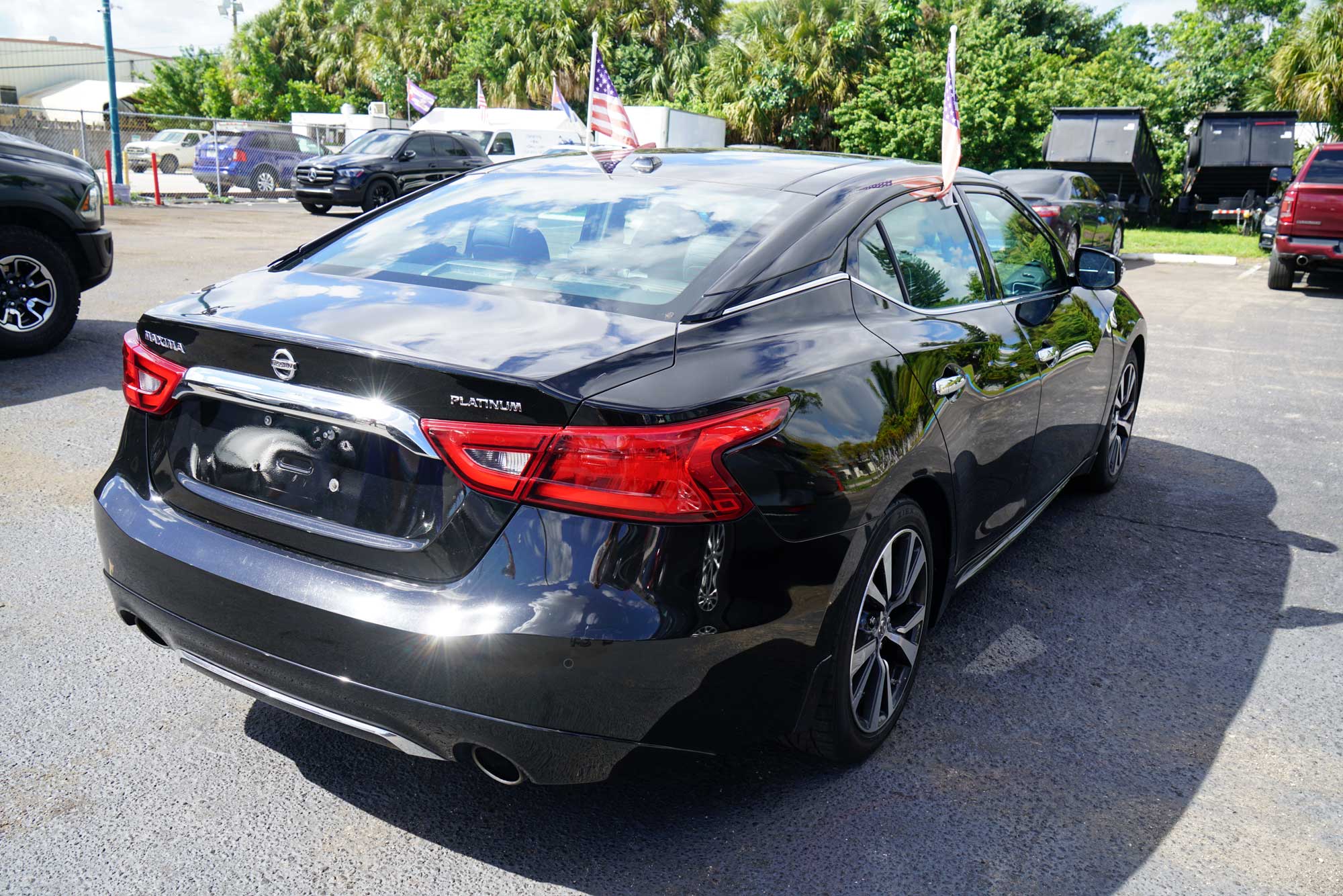 2017 Nissan Maxima Platinum Sedan 4D