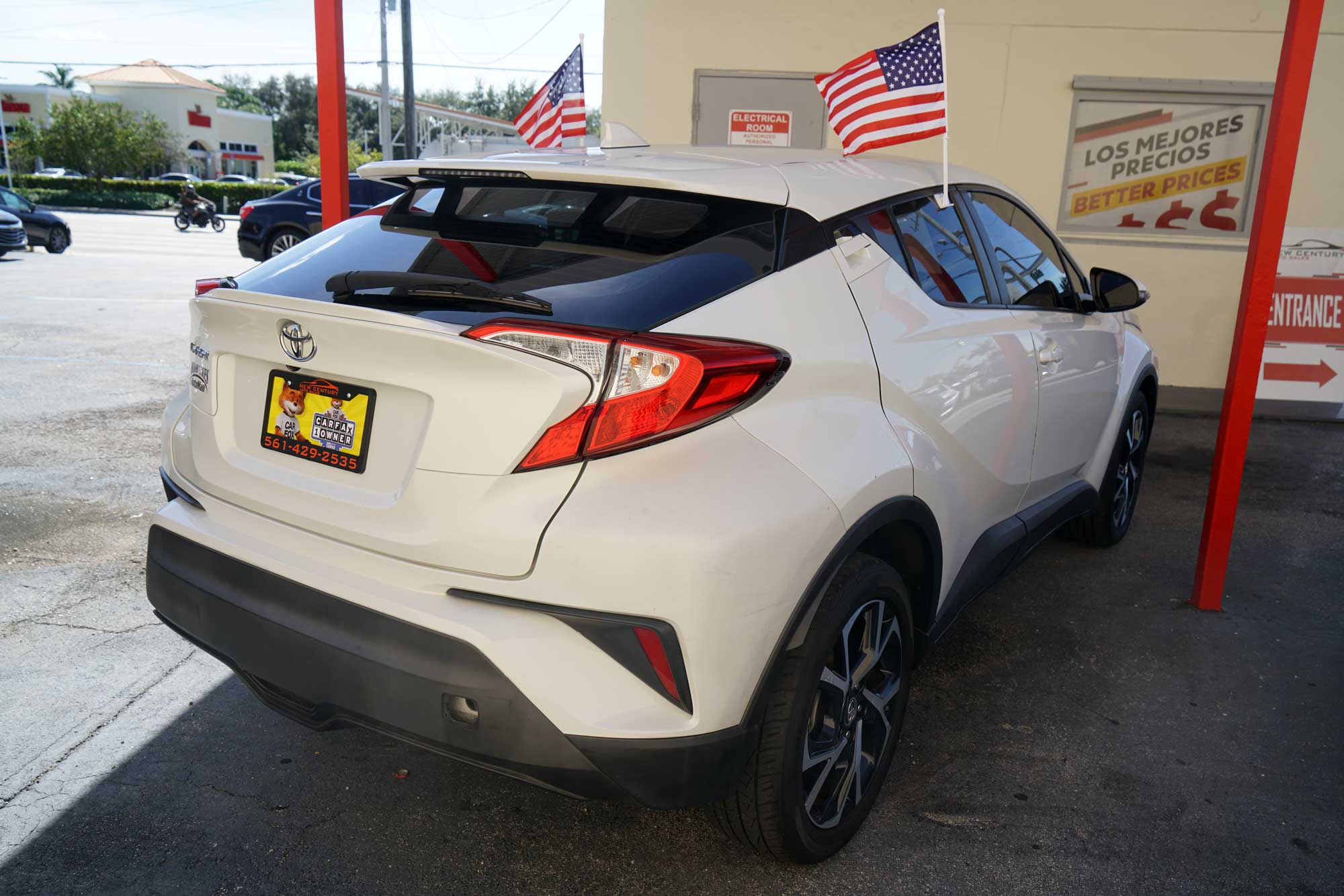 2018 Toyota C-HR XLE Sport Utility 4D