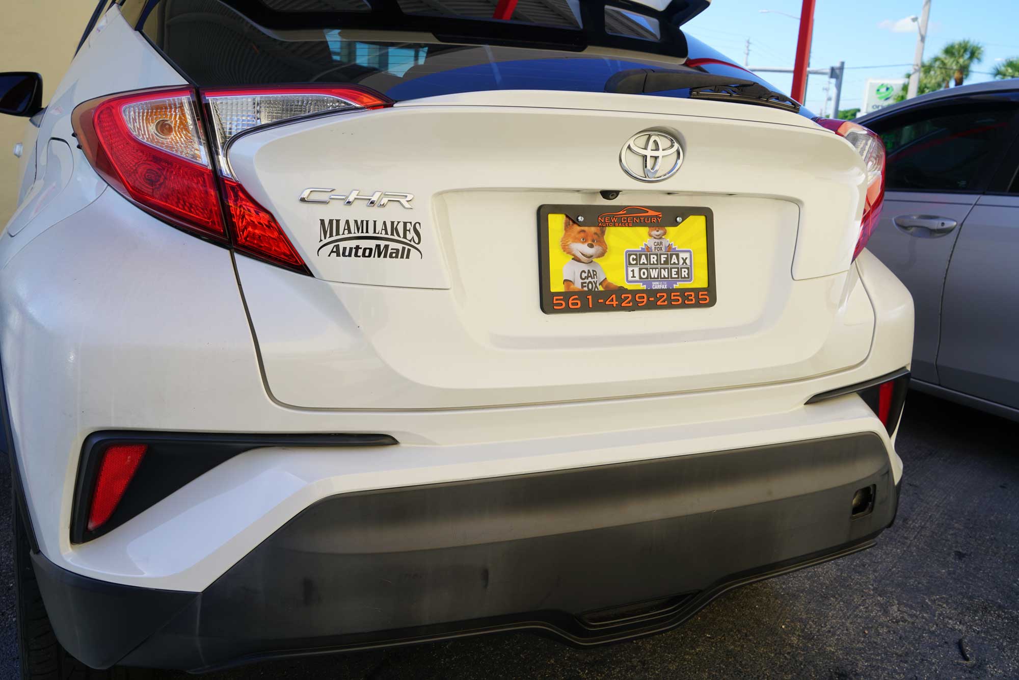 2018 Toyota C-HR XLE Sport Utility 4D