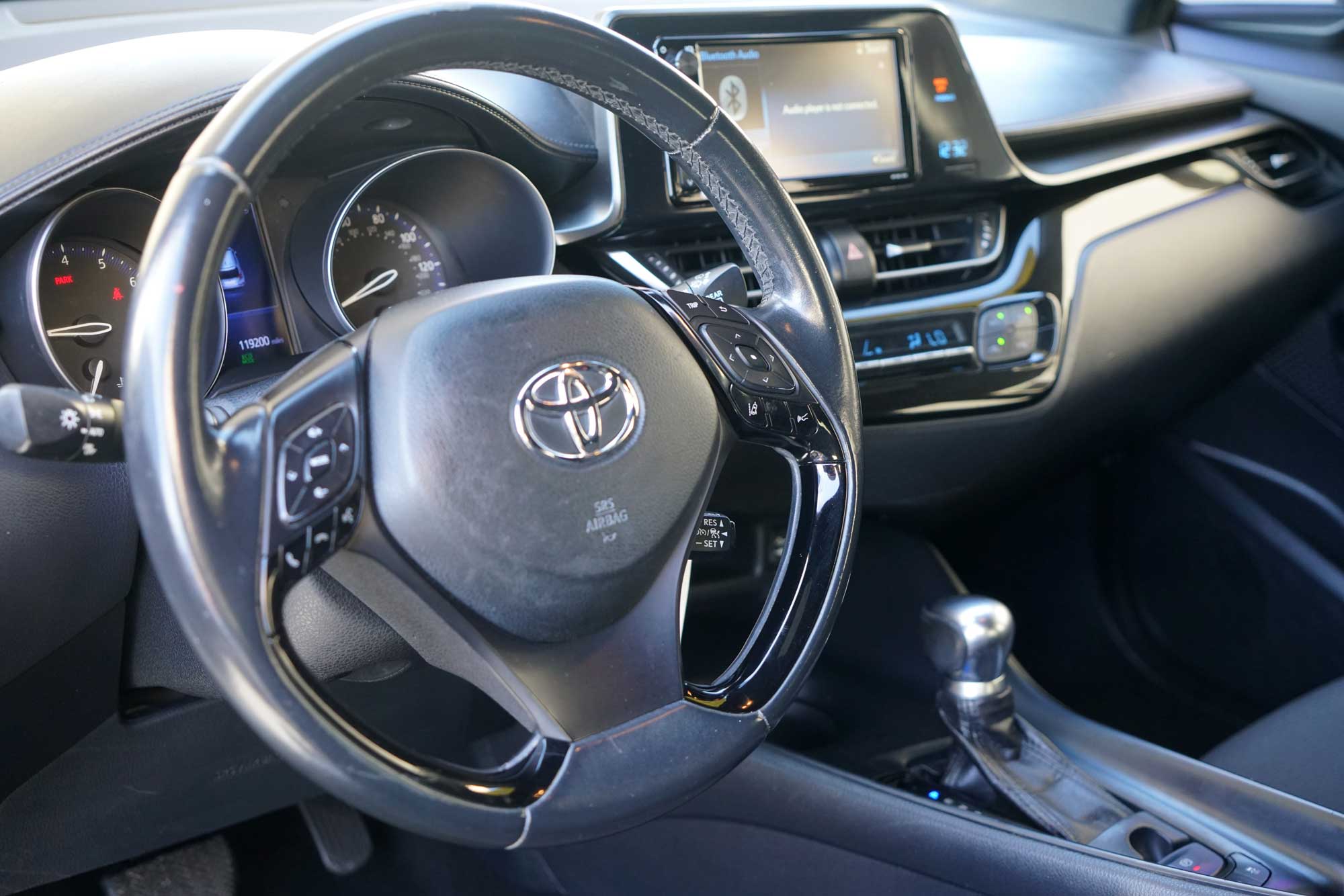 2018 Toyota C-HR XLE Sport Utility 4D