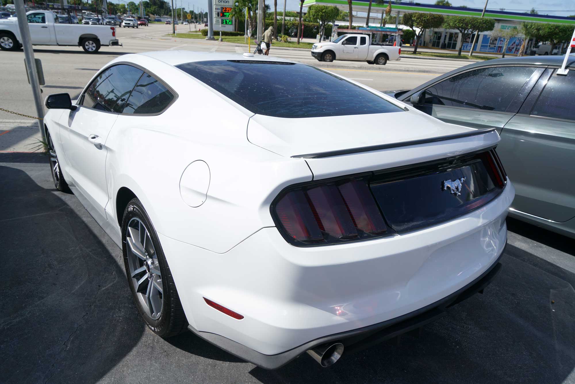 2016 Ford Mustang EcoBoost Premium Coupe 2D