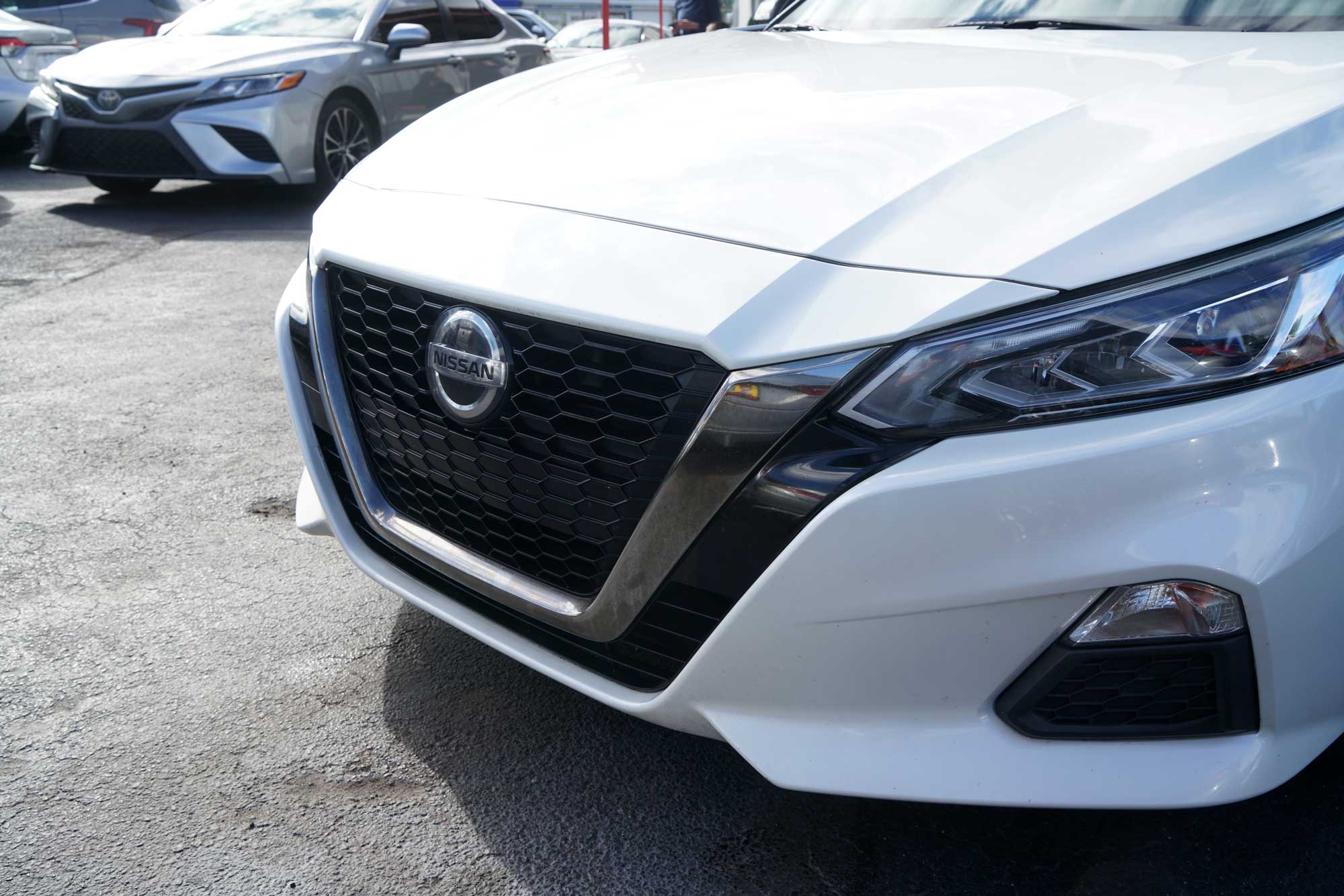 2020 Nissan Altima 2.5 SR Sedan 4D