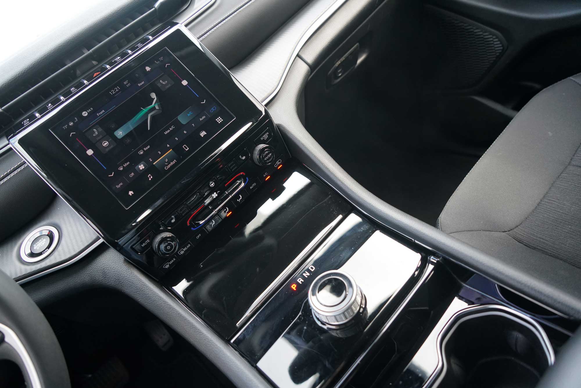 2023 Jeep Grand Cherokee L Laredo Sport Utility 4D