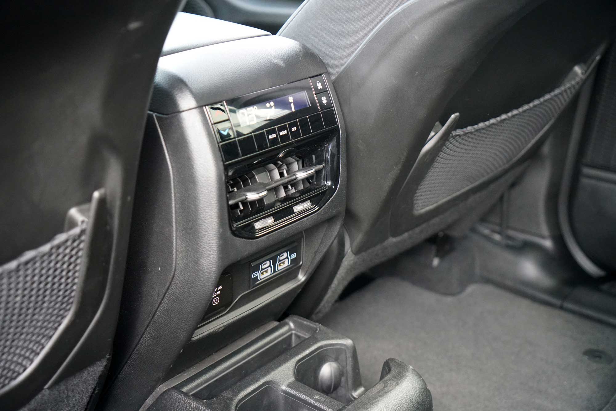 2023 Jeep Grand Cherokee L Laredo Sport Utility 4D