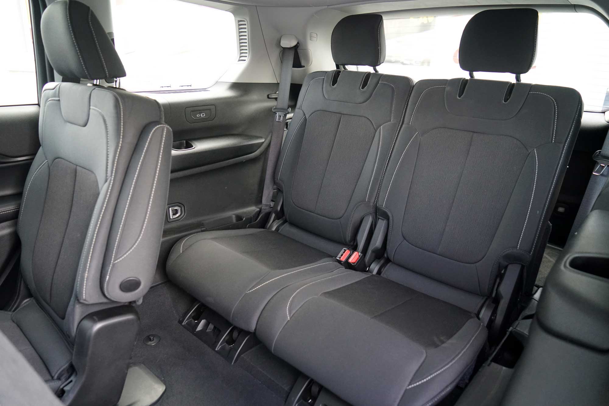 2023 Jeep Grand Cherokee L Laredo Sport Utility 4D