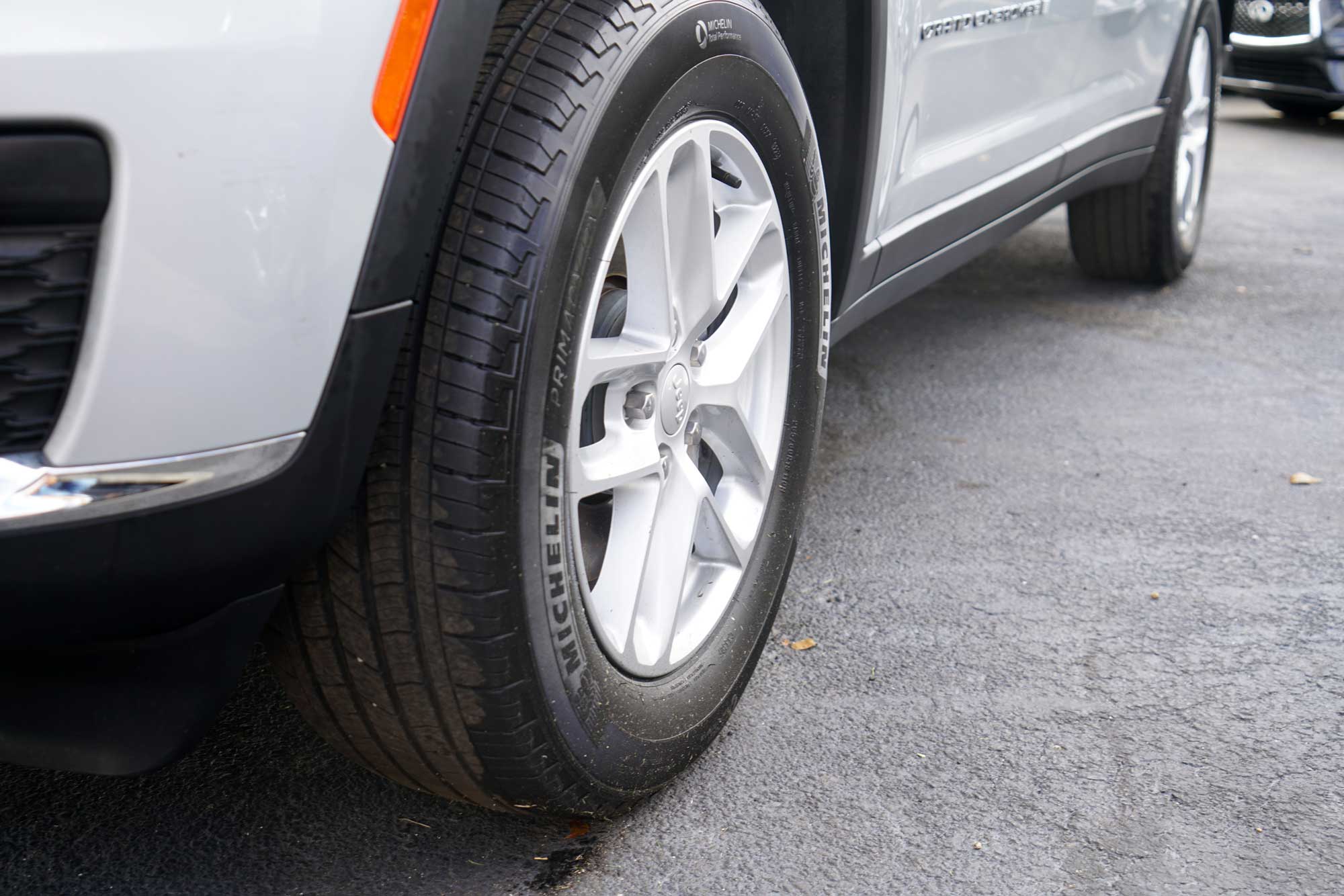 2023 Jeep Grand Cherokee L Laredo Sport Utility 4D